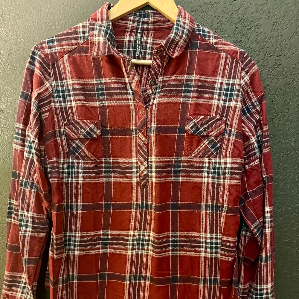 Kuhl Flannel Pullover Shirt Size Size Medium